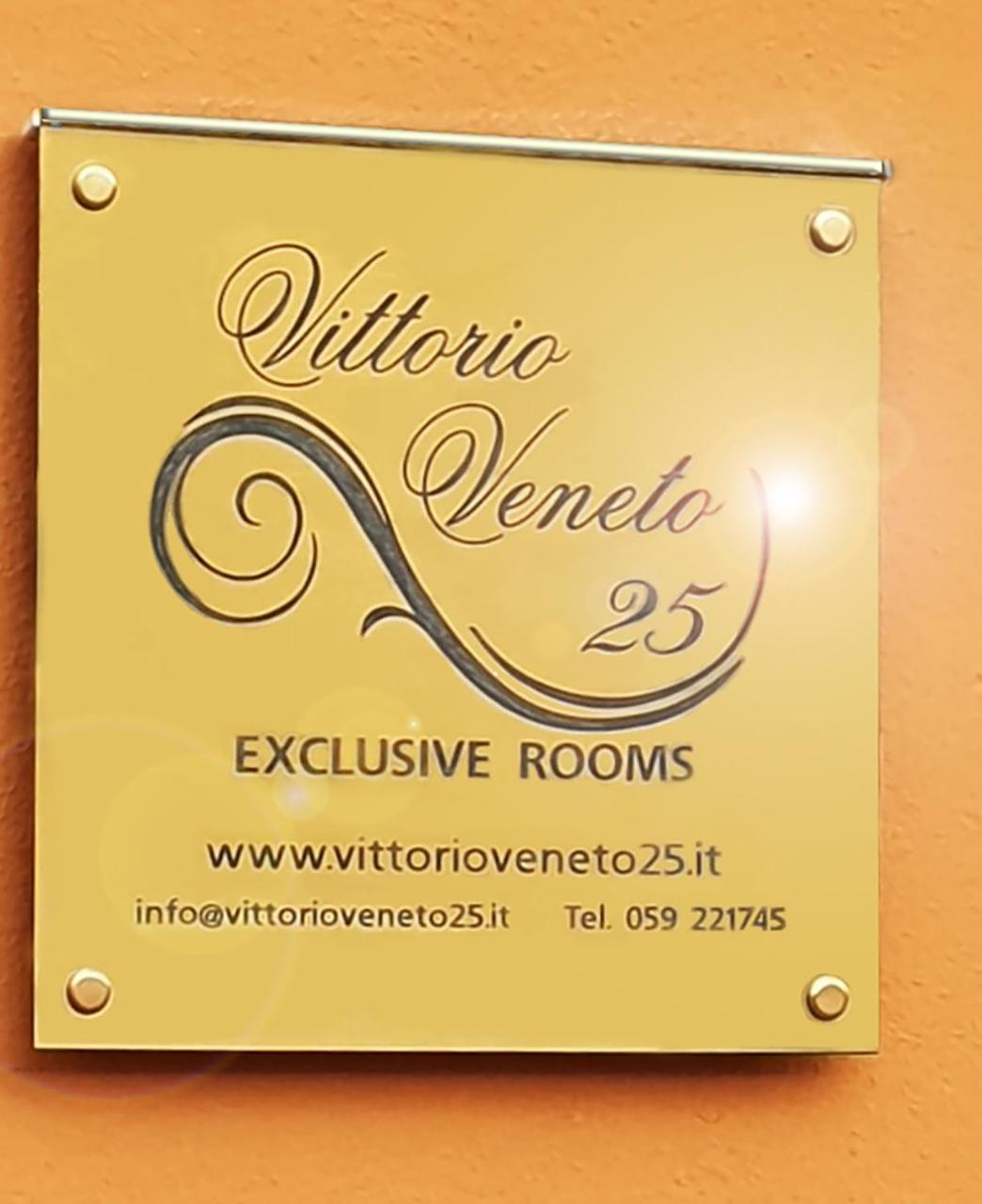 Vittorio Veneto 25 Hotel Modena Luaran gambar